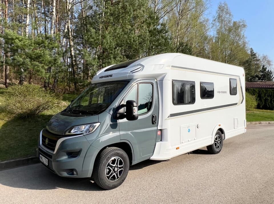 WEINSBERG CaraSuite 650 MF 2023 · AT kemperio nuoma
