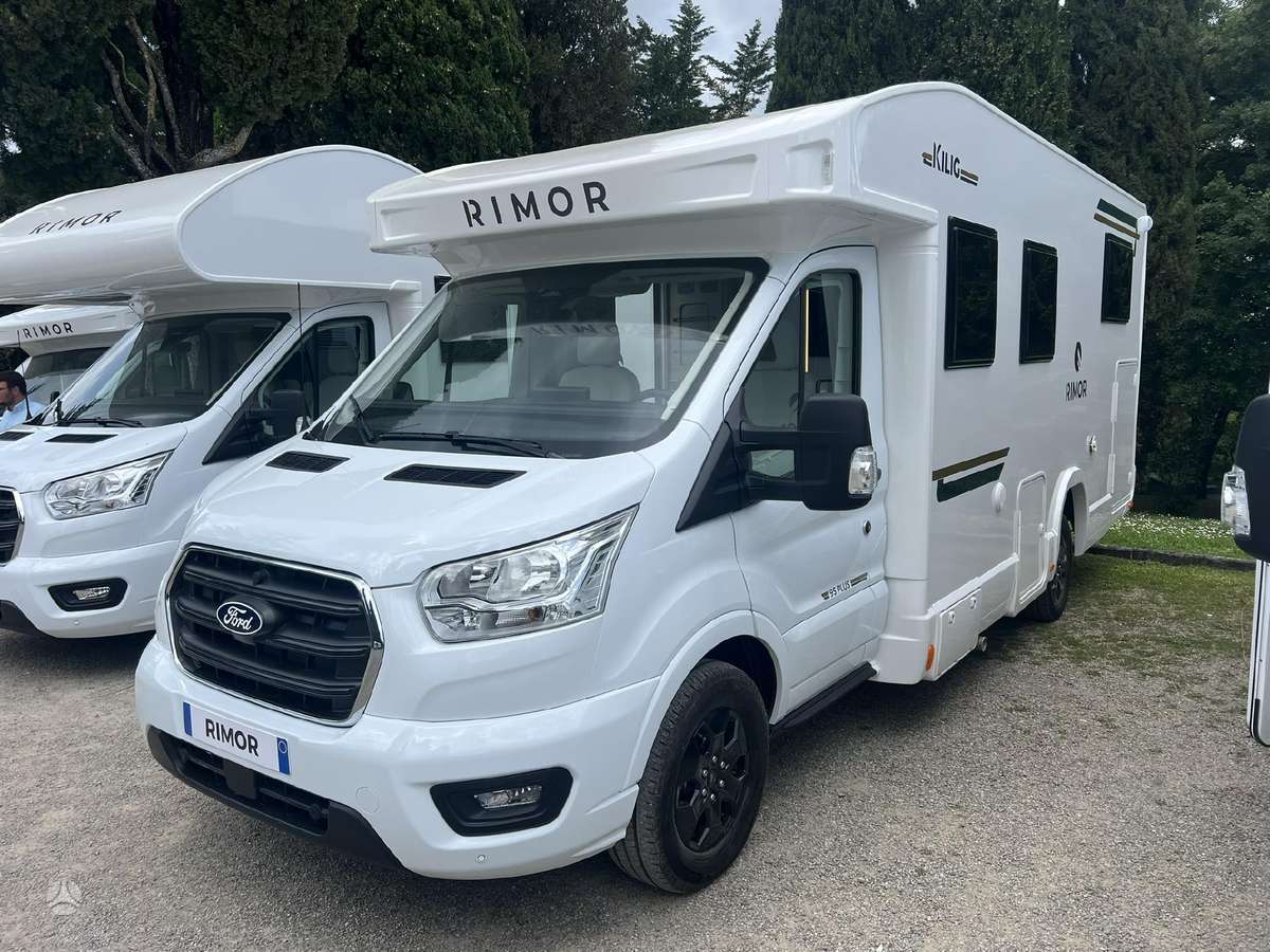 Kemperio nuoma 4–7 asmenims Lietuvoje: kiek žmonių telpa ir kurį modelį pasirinkti